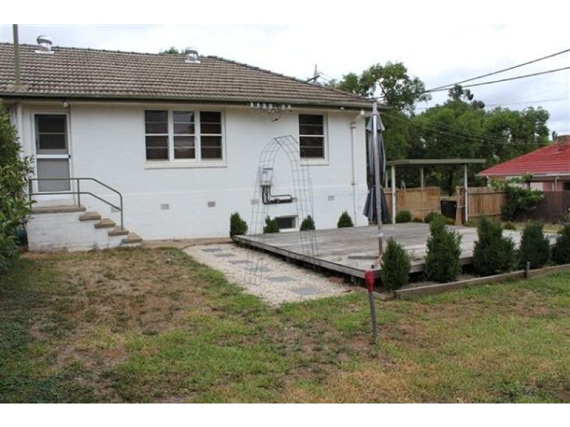 12 Arinya Street, Narrabundah ACT 2604