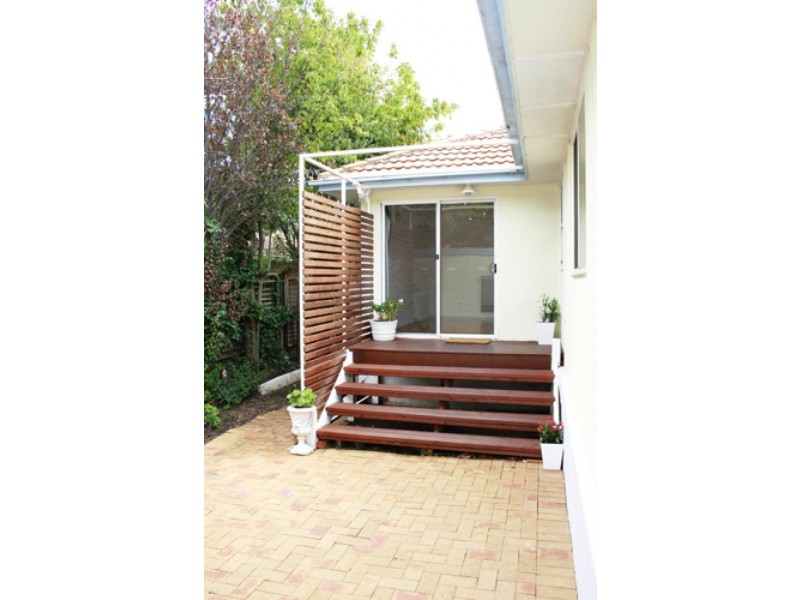 25 Macgregor Street, Deakin ACT 2600