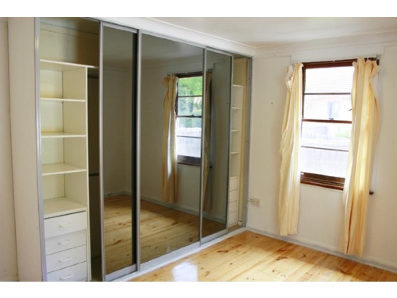 25 Macgregor Street, Deakin ACT 2600