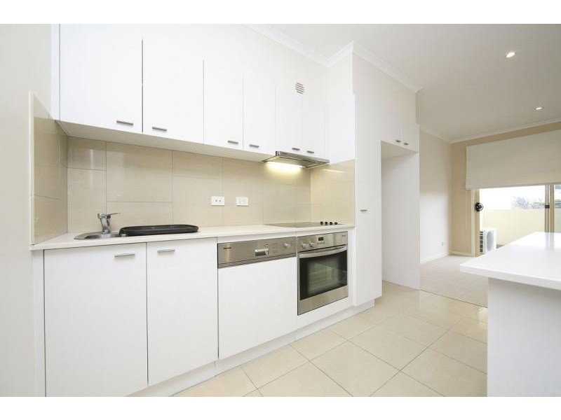 Unit 18/65 Batman Street, Braddon ACT 2612