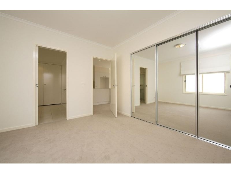 Unit 18/65 Batman Street, Braddon ACT 2612