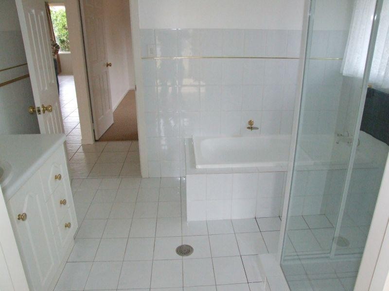 45 Cerreto Circuit, Wollongbar NSW 2477