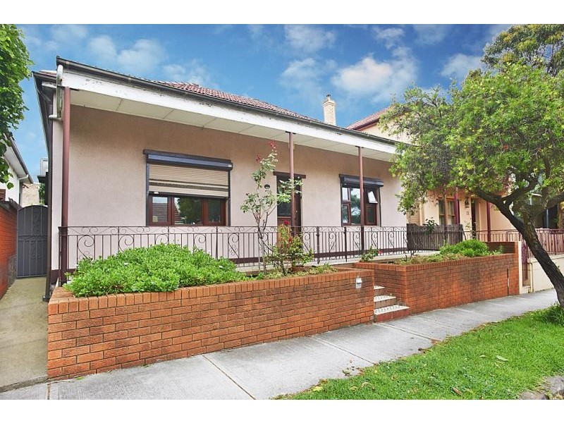 11 Westbourne Street, Stanmore NSW 2048