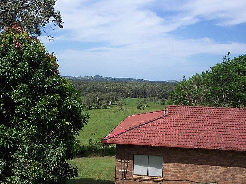 40 SUMMERHILL CRESCENT, Cumbalum NSW 2478