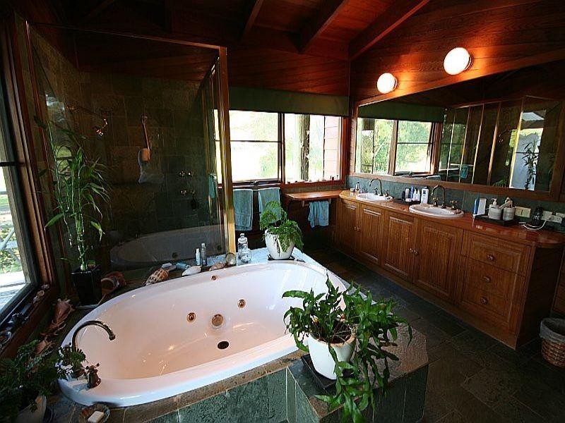 7 LOVEGROVES LANE, Uralba NSW 2477