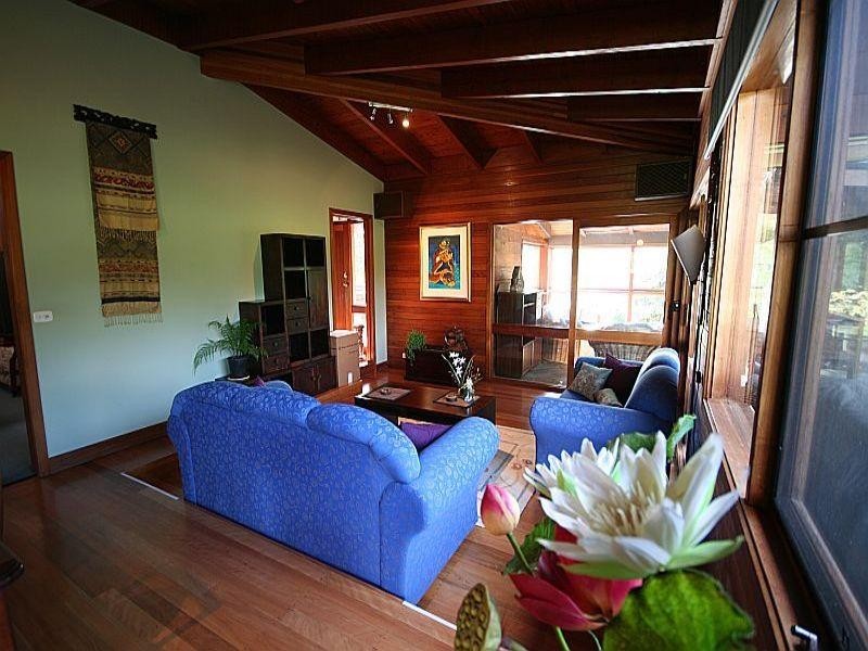 7 LOVEGROVES LANE, Uralba NSW 2477