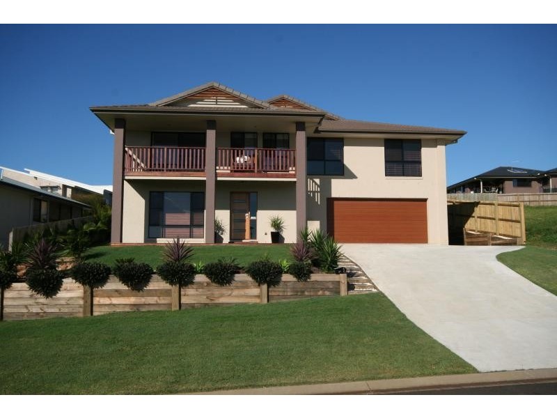 11 LINDSAY AVENUE, Cumbalum NSW 2478