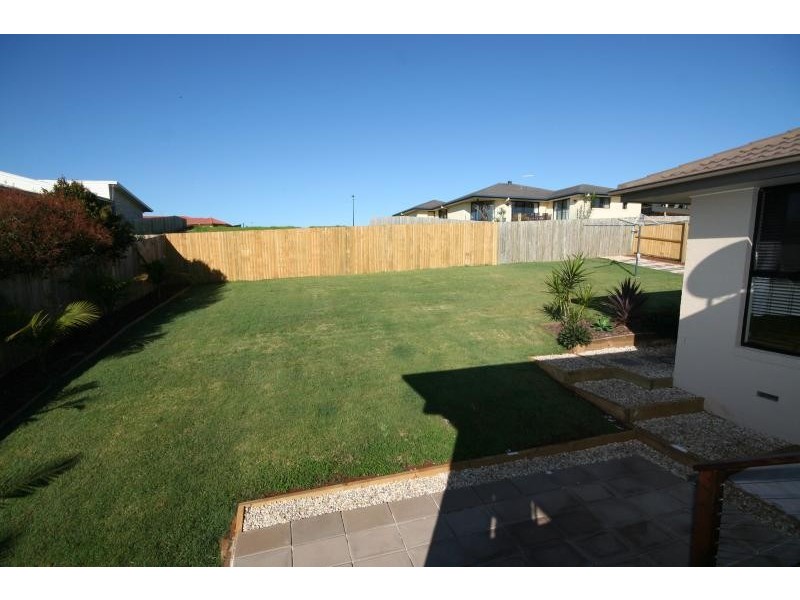 11 LINDSAY AVENUE, Cumbalum NSW 2478