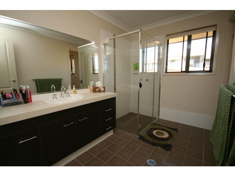 11 LINDSAY AVENUE, Cumbalum NSW 2478