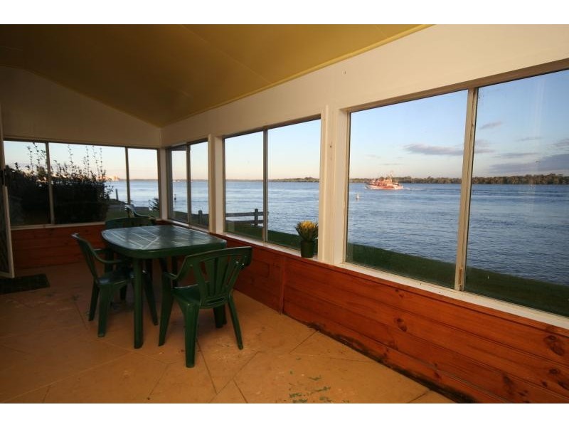 6 LATTA AVENUE, Ballina NSW 2478