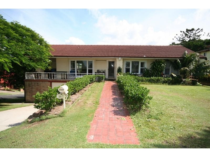 24 PINE AVENUE, East Ballina NSW 2478