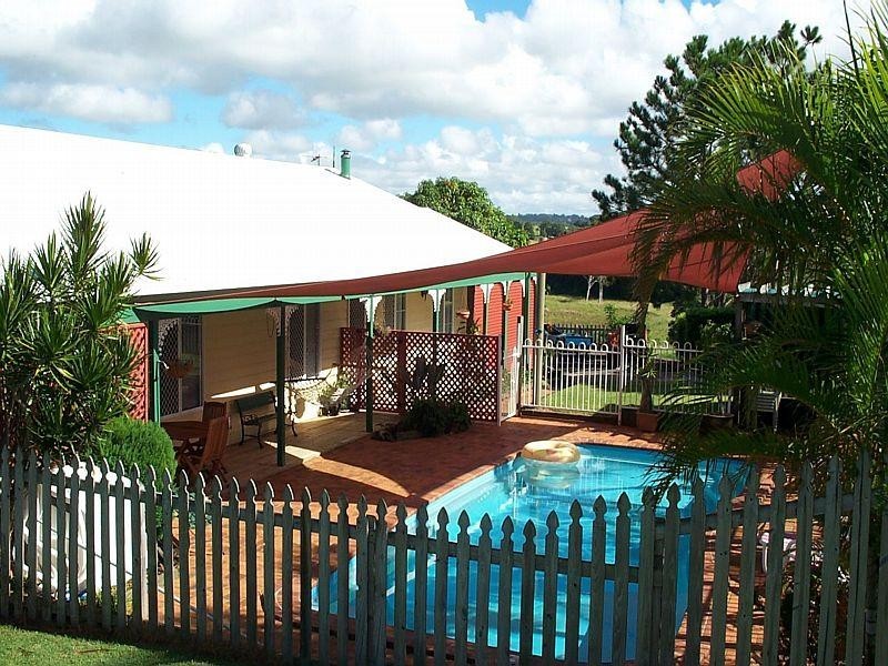 2 SUMMERHILL CRESCENT, Cumbalum NSW 2478