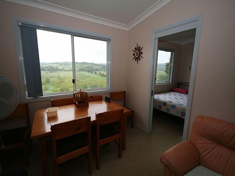 2 SUMMERHILL CRESCENT, Cumbalum NSW 2478