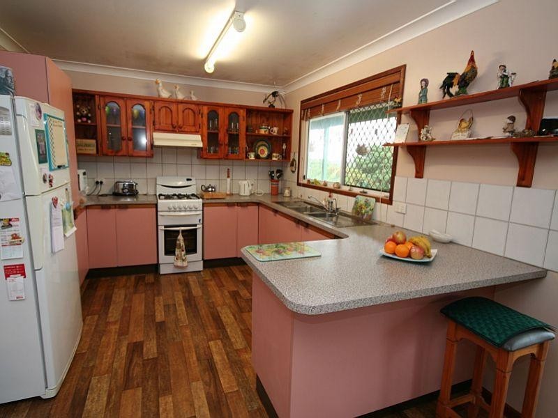 2 SUMMERHILL CRESCENT, Cumbalum NSW 2478