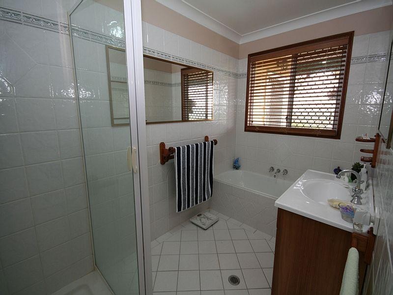 2 SUMMERHILL CRESCENT, Cumbalum NSW 2478