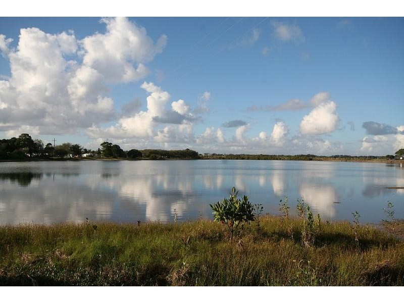 24 PINE AVENUE, East Ballina NSW 2478