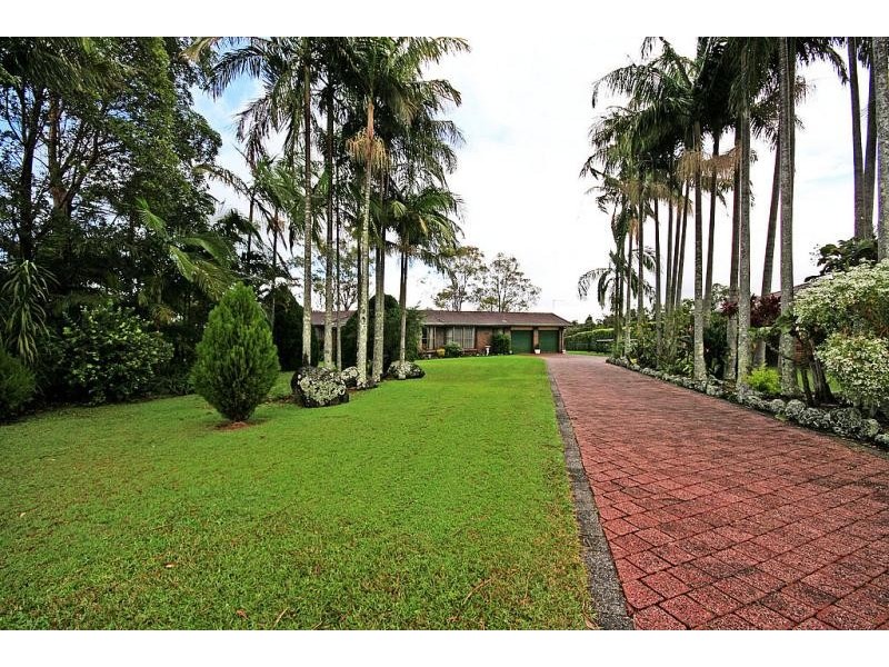 16 SUMMERHILL CRESCENT, Cumbalum NSW 2478