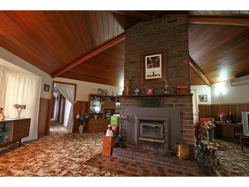 16 SUMMERHILL CRESCENT, Cumbalum NSW 2478