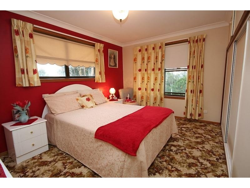 16 SUMMERHILL CRESCENT, Cumbalum NSW 2478
