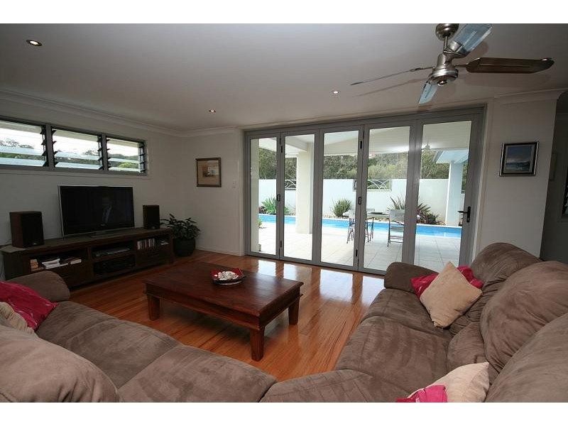 2 CEDAR CRESCENT, East Ballina NSW 2478