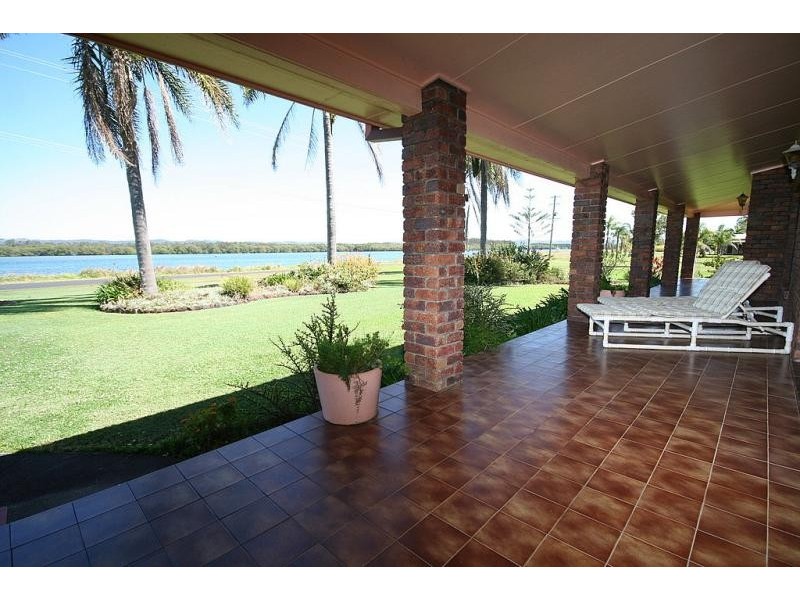 1102 RIVER DRIVE, Keith Hall NSW 2478