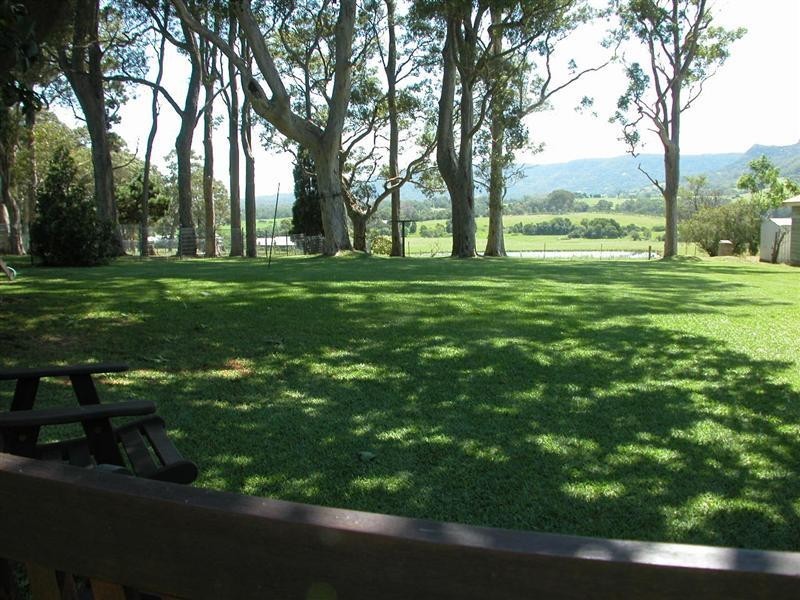 9 Nooramunga Ave, Cambewarra NSW 2540