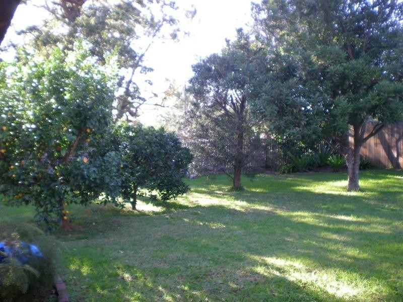 1 BIRKDALE GROVE, Bomaderry NSW 2541