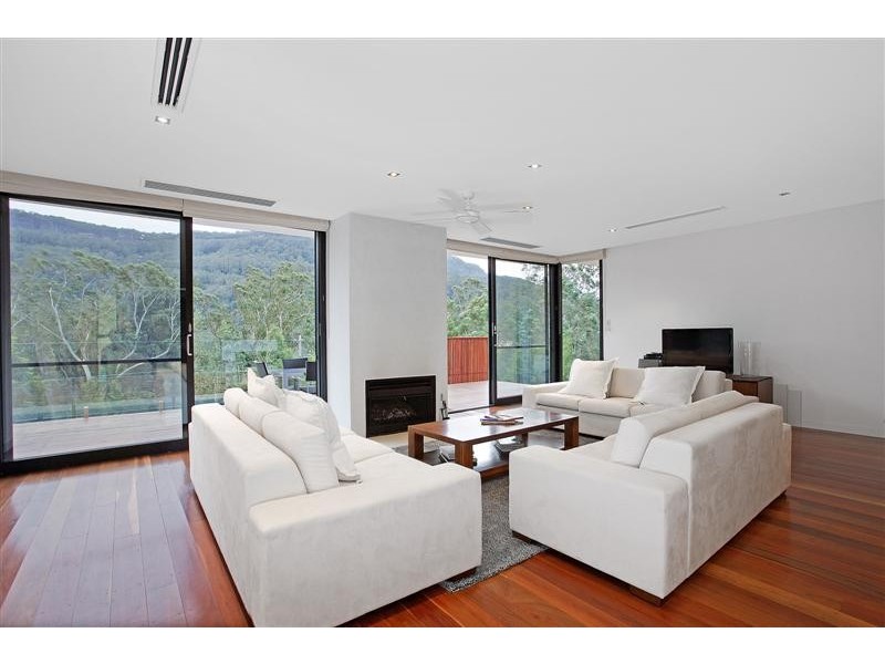 985 Wattamolla Rd, Kangaroo Valley NSW 2577