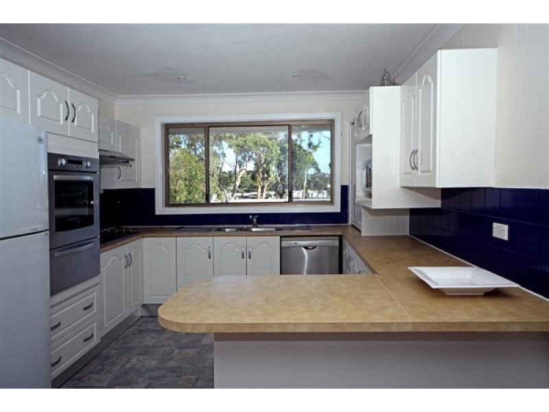 66 Warrain Cres, Currarong NSW 2540