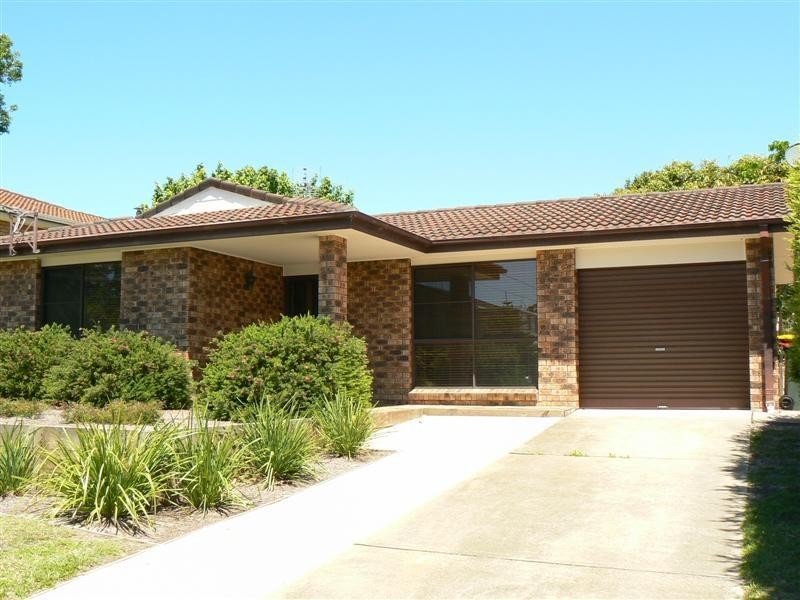80 Scott Street, Shoalhaven Heads NSW 2535