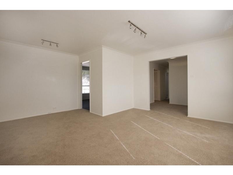 12 Windsor Drive, Berry NSW 2535