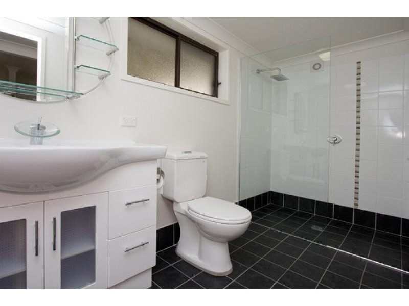 12 Windsor Drive, Berry NSW 2535