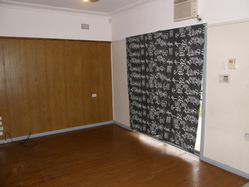 24 Raymond Street, Blacktown NSW 2148