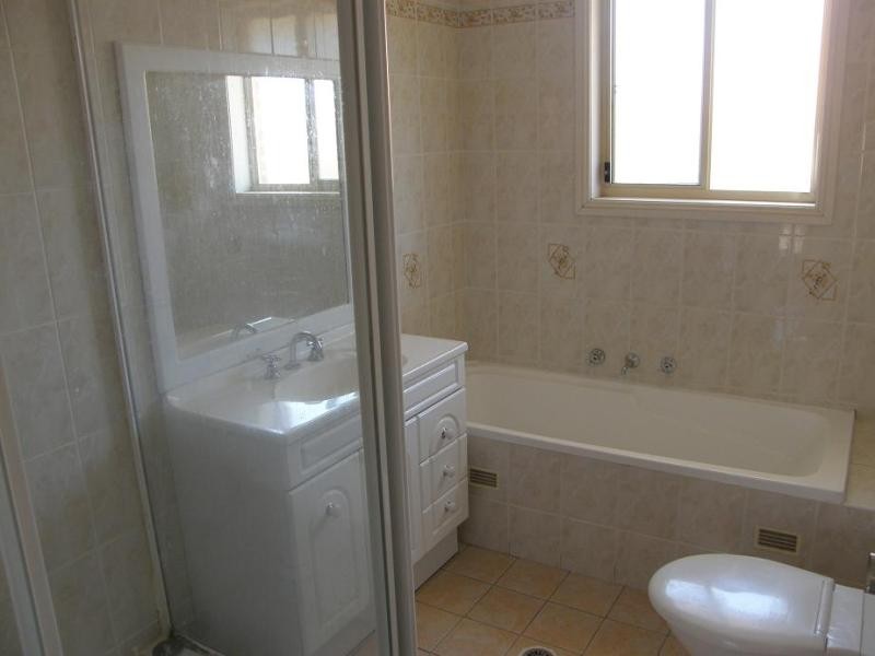 1/25 Fox Hill Crescent, Prospect NSW 2148