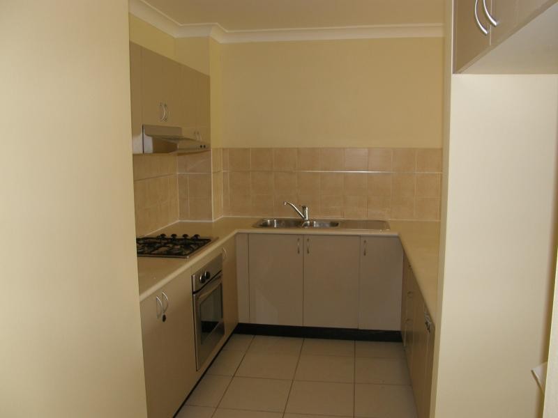 1/14-18 Fourth Avenue, Blacktown NSW 2148