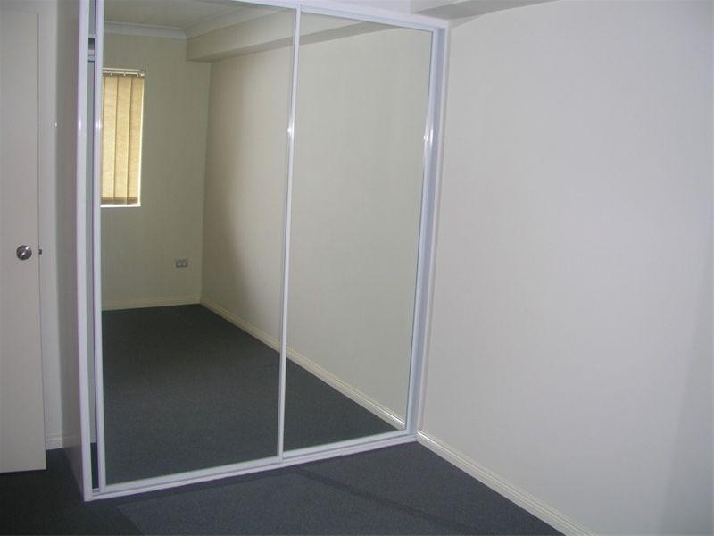 6/2 Wentworth Avenue, Toongabbie NSW 2146