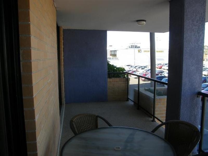 10/24-28 First Avenue, Blacktown NSW 2148