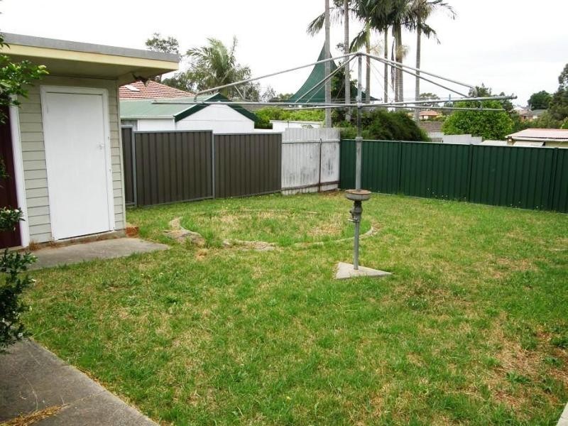 7 Robina Street, Blacktown NSW 2148