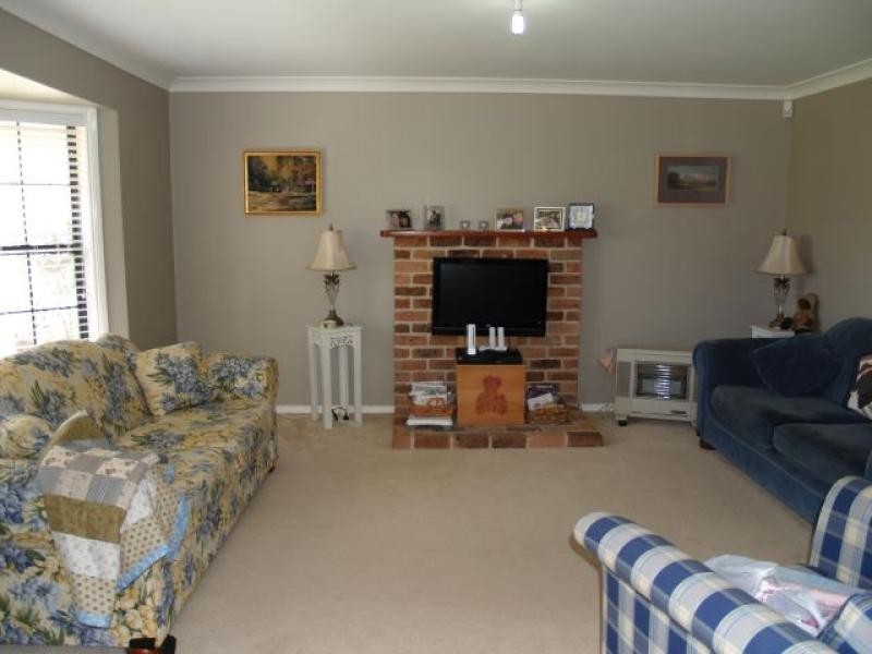 15 Villiers Road, Moss Vale NSW 2577