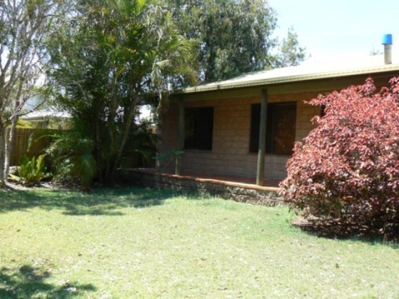 2 BEACHSIDE DRIVE, Suffolk Park NSW 2481