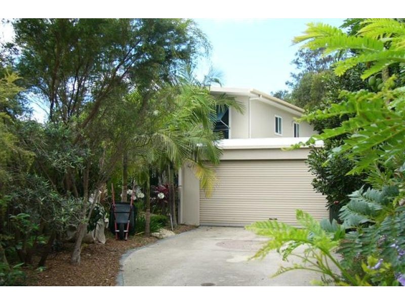 8 SALLYWATTLE DRIVE, Suffolk Park NSW 2481