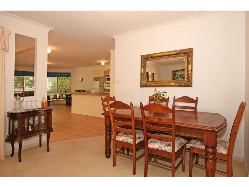 25 BOTTLEBRUSH CRESCENT, Suffolk Park NSW 2481