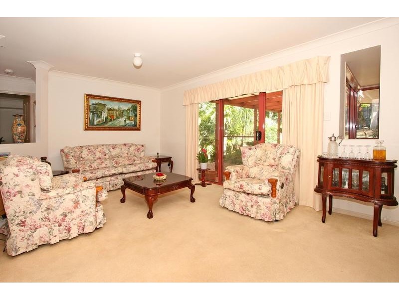 25 BOTTLEBRUSH CRESCENT, Suffolk Park NSW 2481