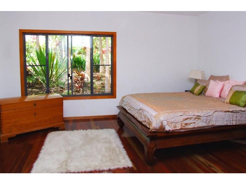 4 Angus Place, Ewingsdale NSW 2481