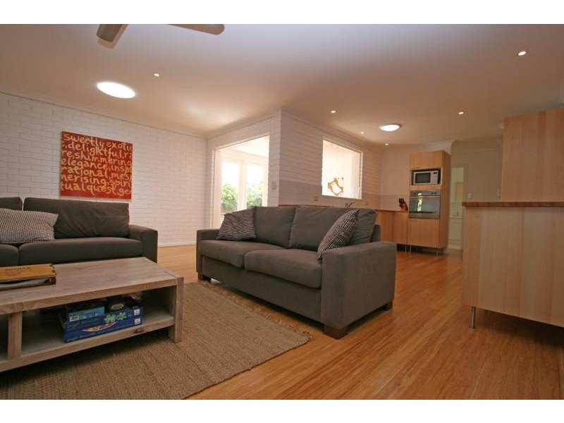 11 Hayter Street, Suffolk Park NSW 2481