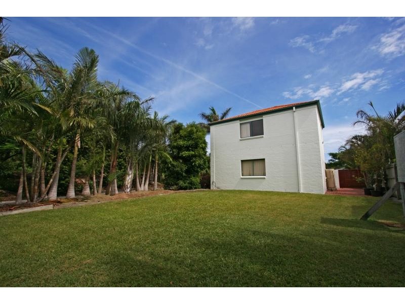1/45 Bottlebrush Cres, Suffolk Park NSW 2481