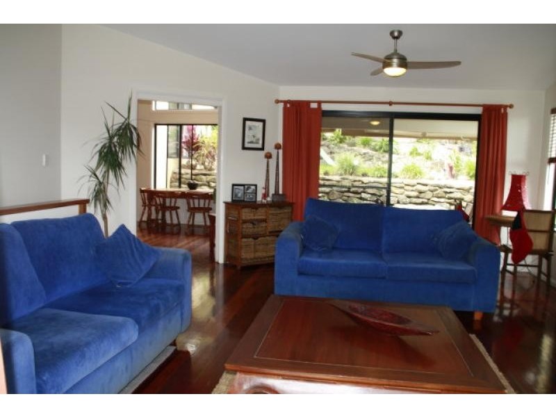 16 Caniaba Cres, Suffolk Park NSW 2481