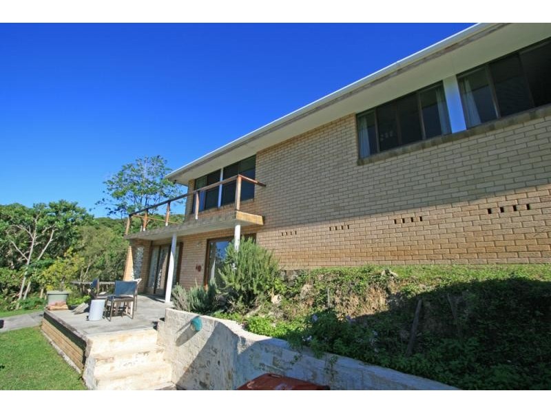124 Beach Road, Broken Head NSW 2481