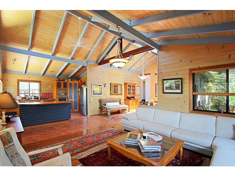 83 Beech Drive, Suffolk Park NSW 2481