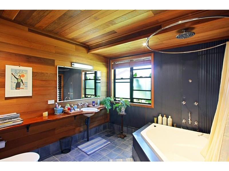 83 Beech Drive, Suffolk Park NSW 2481